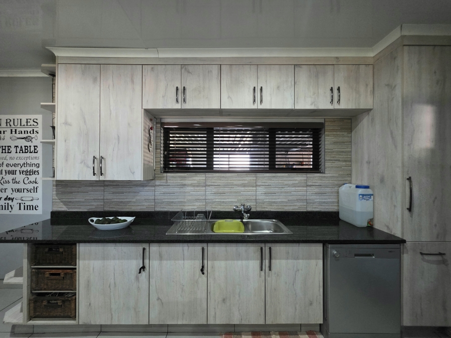 4 Bedroom Property for Sale in Jan Cillierspark Free State